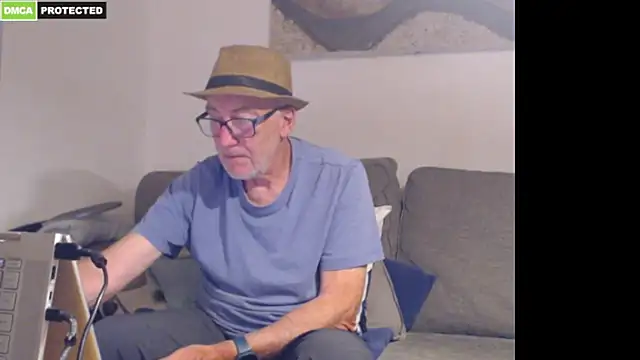 bluedae1's Webcam Show