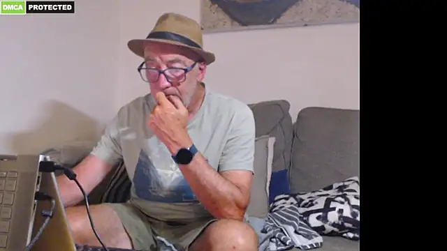 bluedae1's Webcam Show