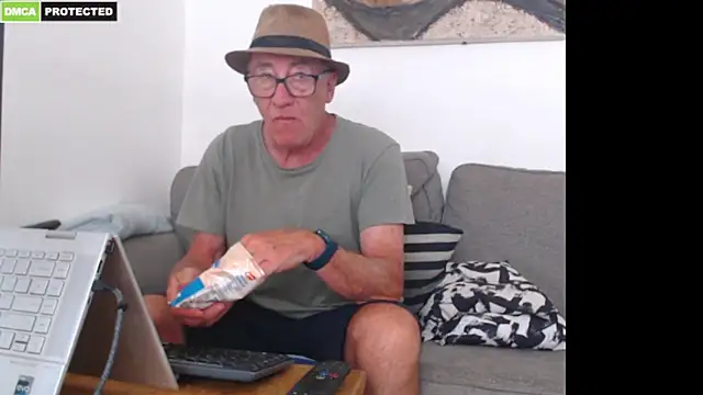 Pokazy przed kamerką – bluedae1