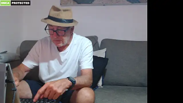 bluedae1 webcam show