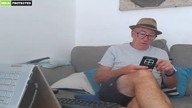bluedae1 webcam show