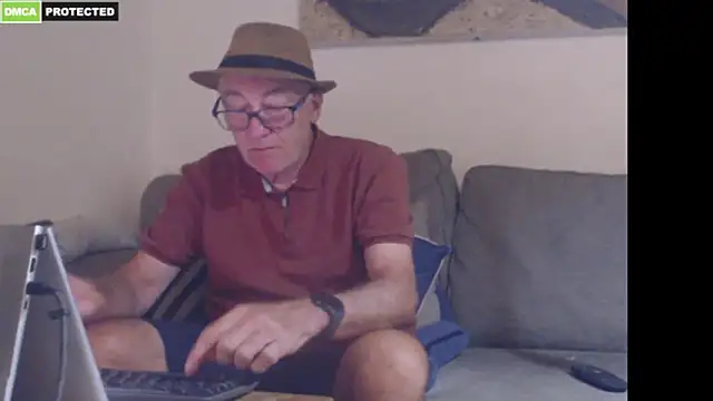 bluedae1 Show Webcam
