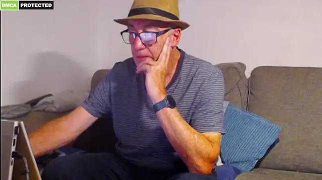 bluedae1 Webcam Show