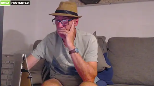 bluedae1 Show Webcam