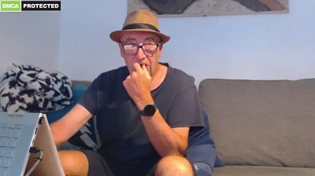 bluedae1 webcam show