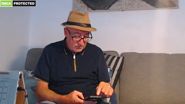 bluedae1 webcam show