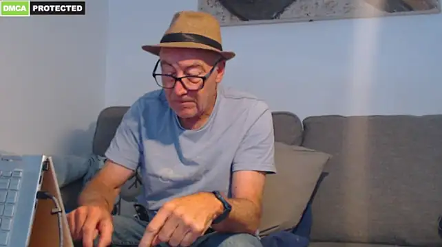 bluedae1's Webcam Show