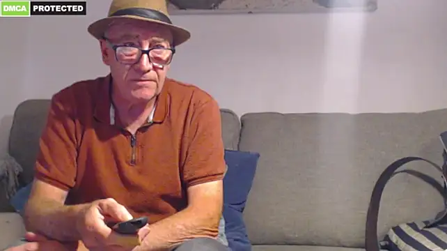 bluedae1's Webcam Show