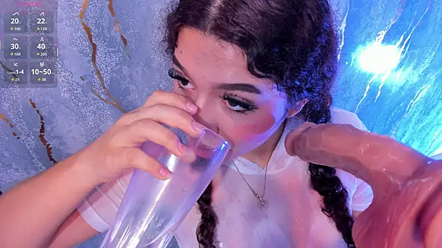 mia_cataleiya Show Webcam