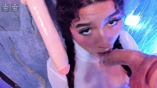 mia_cataleiya Show in webcam