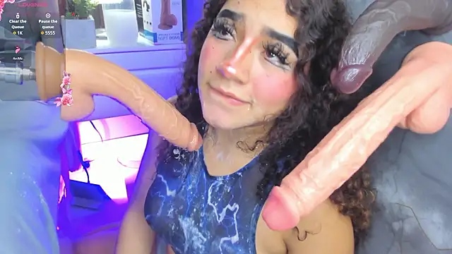 mia_cataleiyan Webbikameraesitys