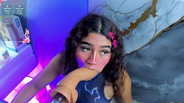 Pokazy przed kamerką – mia_cataleiya