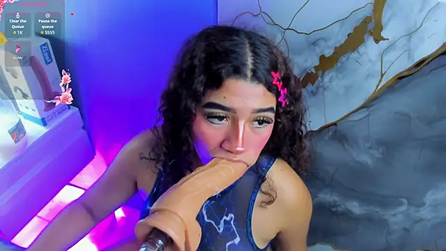 mia_cataleiya's Webcam Show