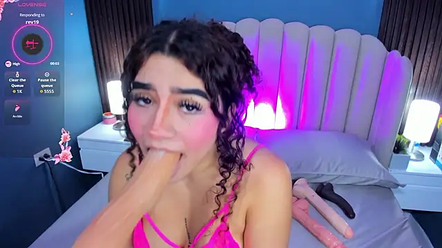 little_valentinaa: вебкам-шоу