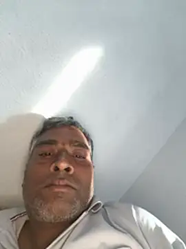הופעת וובקאם של Chanderi19