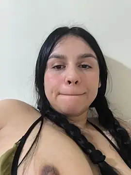 Daniela-roseen Live XXX chat