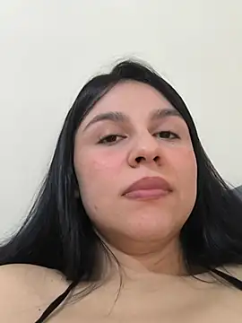 Daniela-rosee Live Chatraum