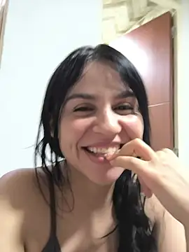 Chat +18 de Daniela-rosee ao vivo