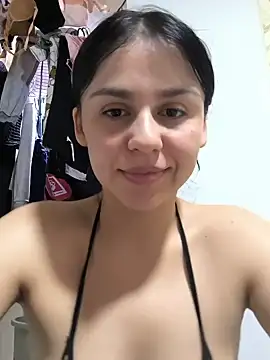 Chat XXX en directo de Daniela-rosee