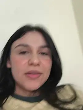Daniela-rosee Adlı Modelin Canlı XXX Sohbeti