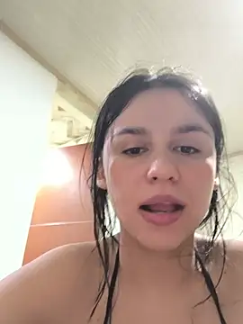 Daniela-roseen Live XXX chat