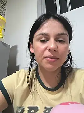 Daniela-rosee Chat XXX in diretta