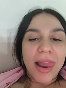 Daniela-rosee Chat XXX in diretta