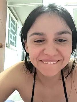 Daniela-roseen Live XXX chat