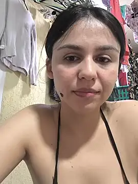 Daniela-rosee's Live XXX Chat