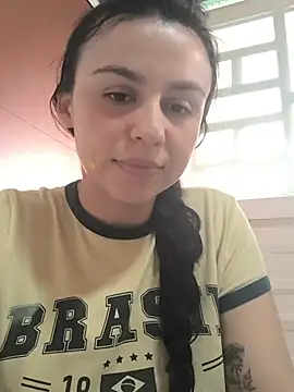 Chat +18 de Daniela-rosee ao vivo