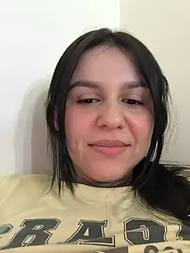 Daniela-rosee Adlı Modelin Canlı XXX Sohbeti