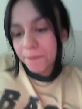 Chat +18 de Daniela-rosee ao vivo
