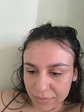 Daniela-rosee Chat XXX in diretta