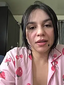 Chat XXX en directo de Daniela-rosee