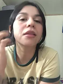 Chat +18 de Daniela-rosee ao vivo