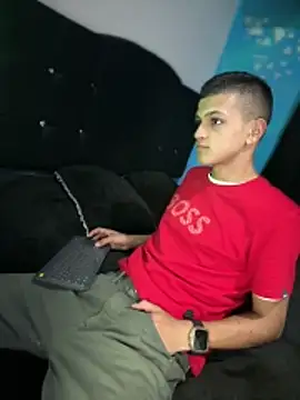 Boyxcock7 Live Chatraum