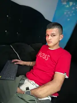 Boyxcock7 Live chatroom