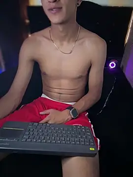 Boyxcock7 Adlı Modelin Web Kamerası Şovu