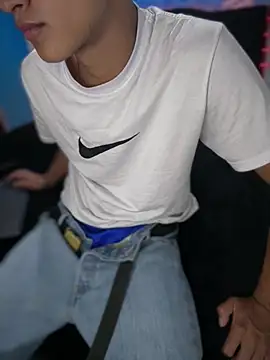 Boyxcock7 网络视讯表演