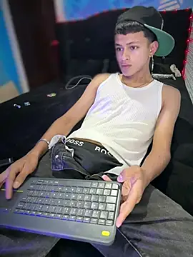 Boyxcock7 现场XXX聊天
