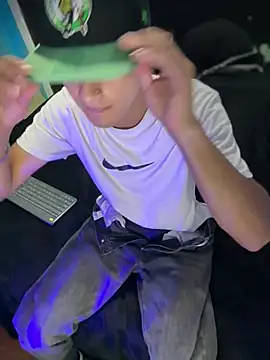 Webkamerová show Boyxcock7