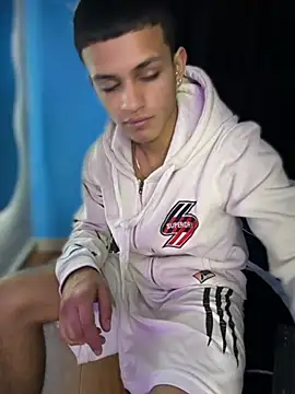 Boyxcock7 网络视讯表演