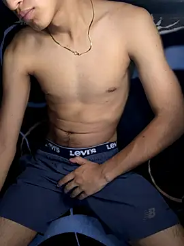 Boyxcock7 网络  视讯表演