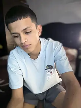 Boyxcock7 Adlı Modelin Web Kamerası Şovu