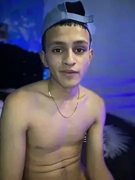 Show modela Boyxcock7 na web-kameri