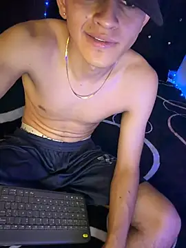 Boyxcock7 webkamerás műsora
