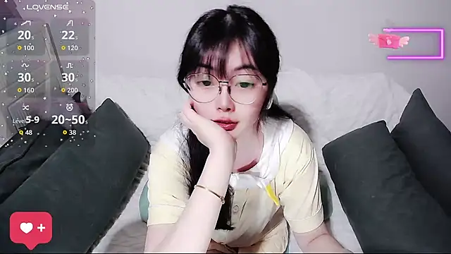 baby-yaya20 网络视讯表演