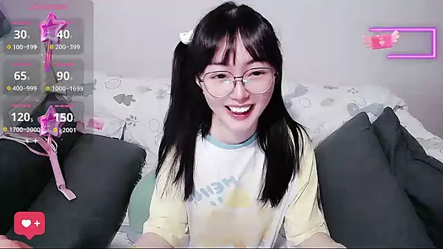 baby-yaya20 网络视讯表演