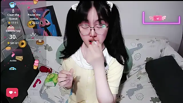 baby-yaya20's Webcam Show