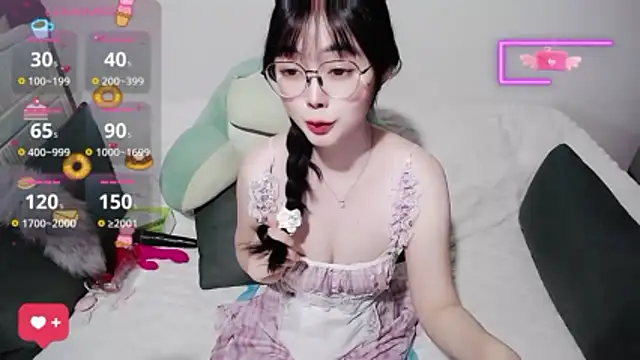 baby-yaya20 Adlı Modelin Canlı XXX Sohbeti